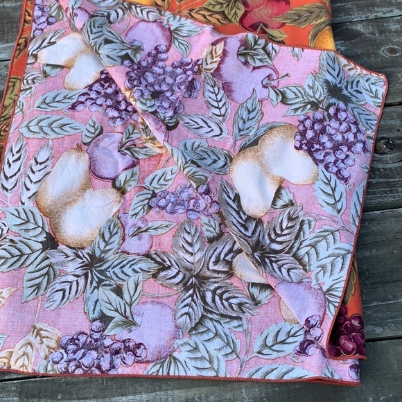 Vintage Fruit Rectangle Table Cloth - Picture 4 of 4